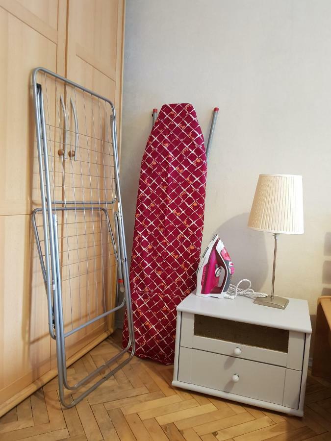 Apartment Sunflower Near Airport & Railway Station & Center City! *