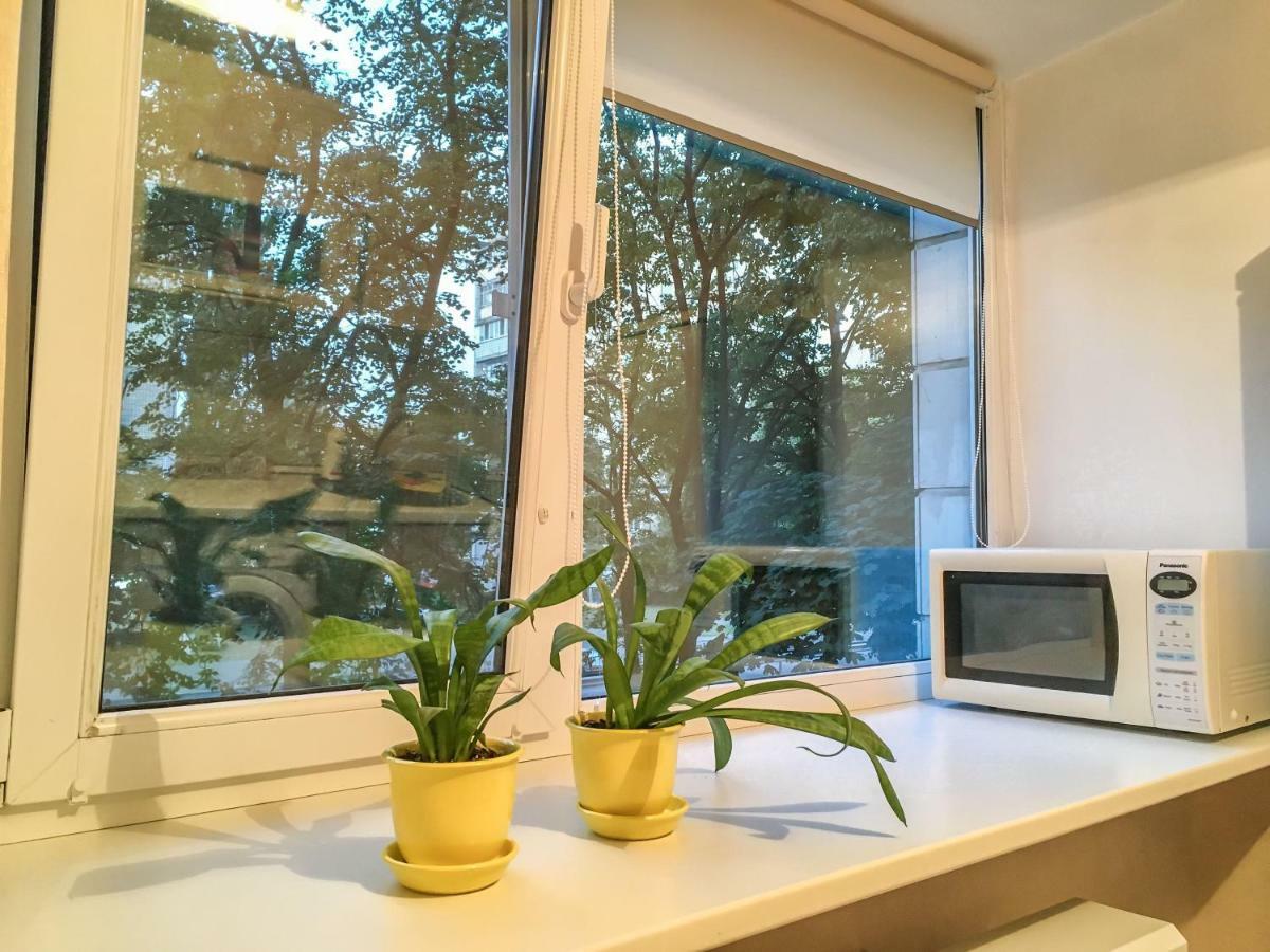 Apartment Sunflower Near Airport & Railway Station & Center City! *