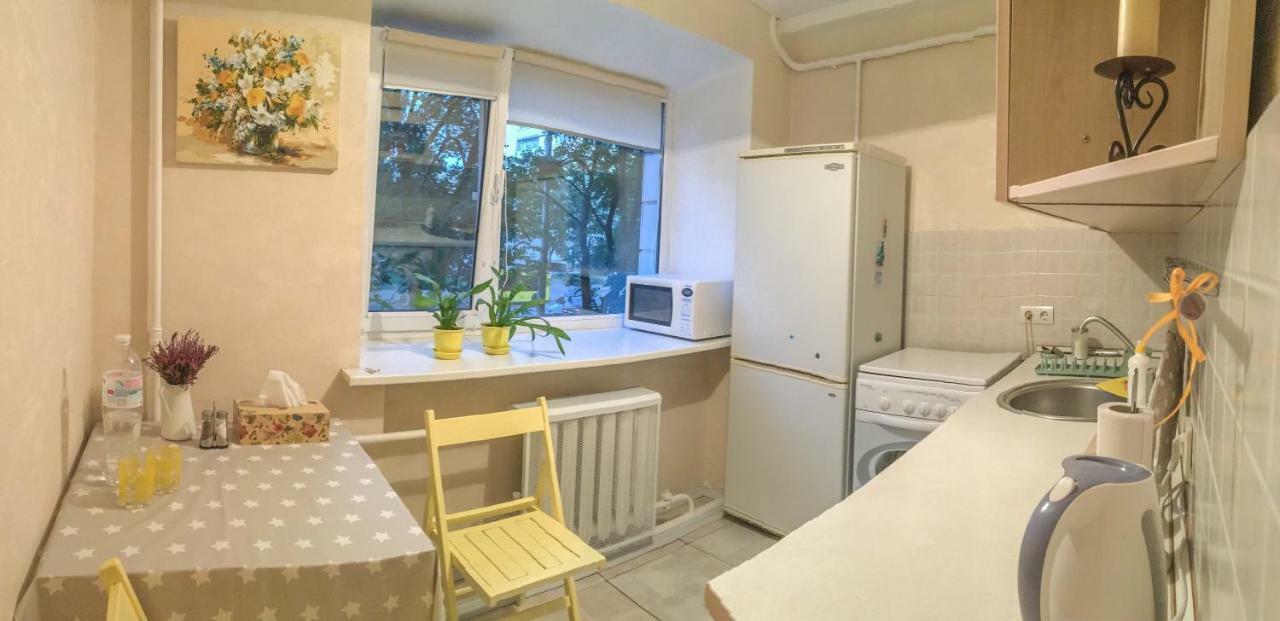 Sunflower Near Airport & Railway Station & Center City!